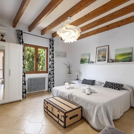 S'alzinaret, Lujosa Con Piscina Villa